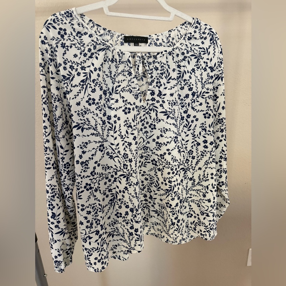 Sanctuary White and Navy Floral Tie-Front Blouse